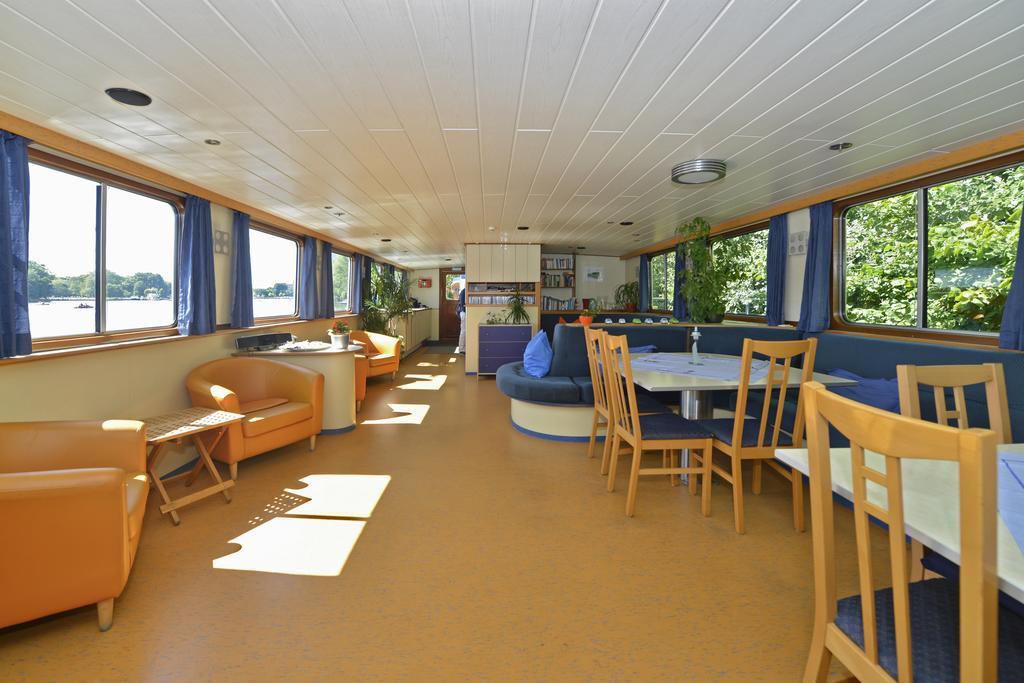 Ms Mecklenburg Hotelschiff Berlin Bagian luar foto